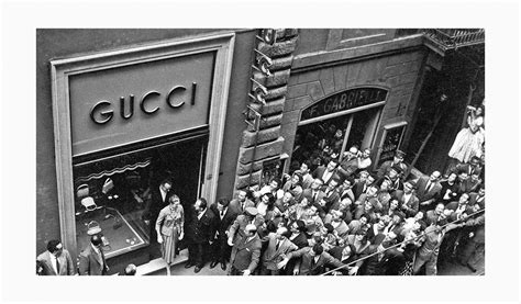 gucci produktionsland|history of Gucci company.